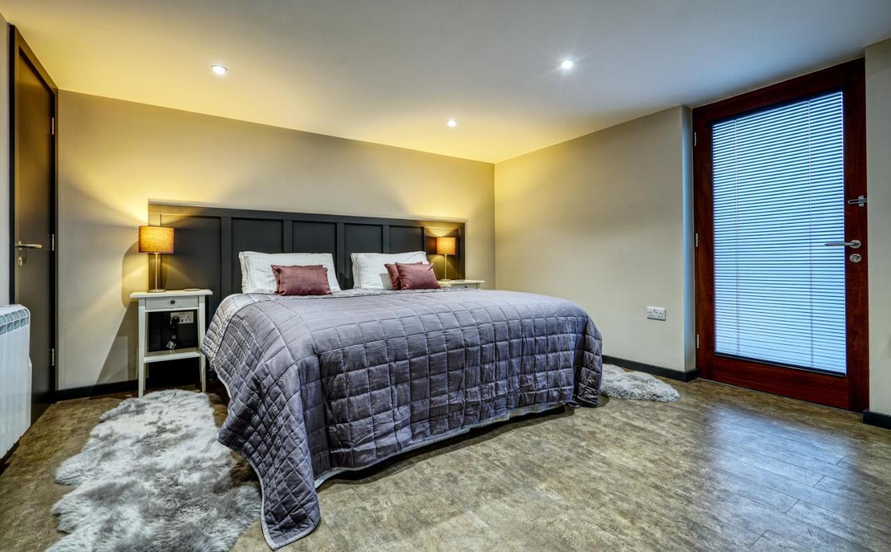 The Courtyard Apartment Μπράμπτον Εξωτερικό φωτογραφία